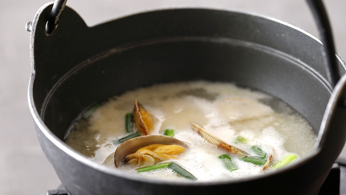 【朝食付き】源泉かけ流しの温泉に癒される‖お気軽に湯宿ステイ 〈夕食なし〉